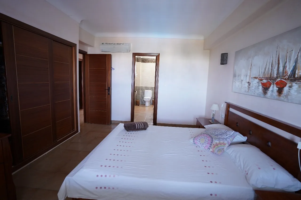 Appartement à Louer Résidence à kabila vista avec Piscine, Parking — 3 Chambres + Salon Climatisé