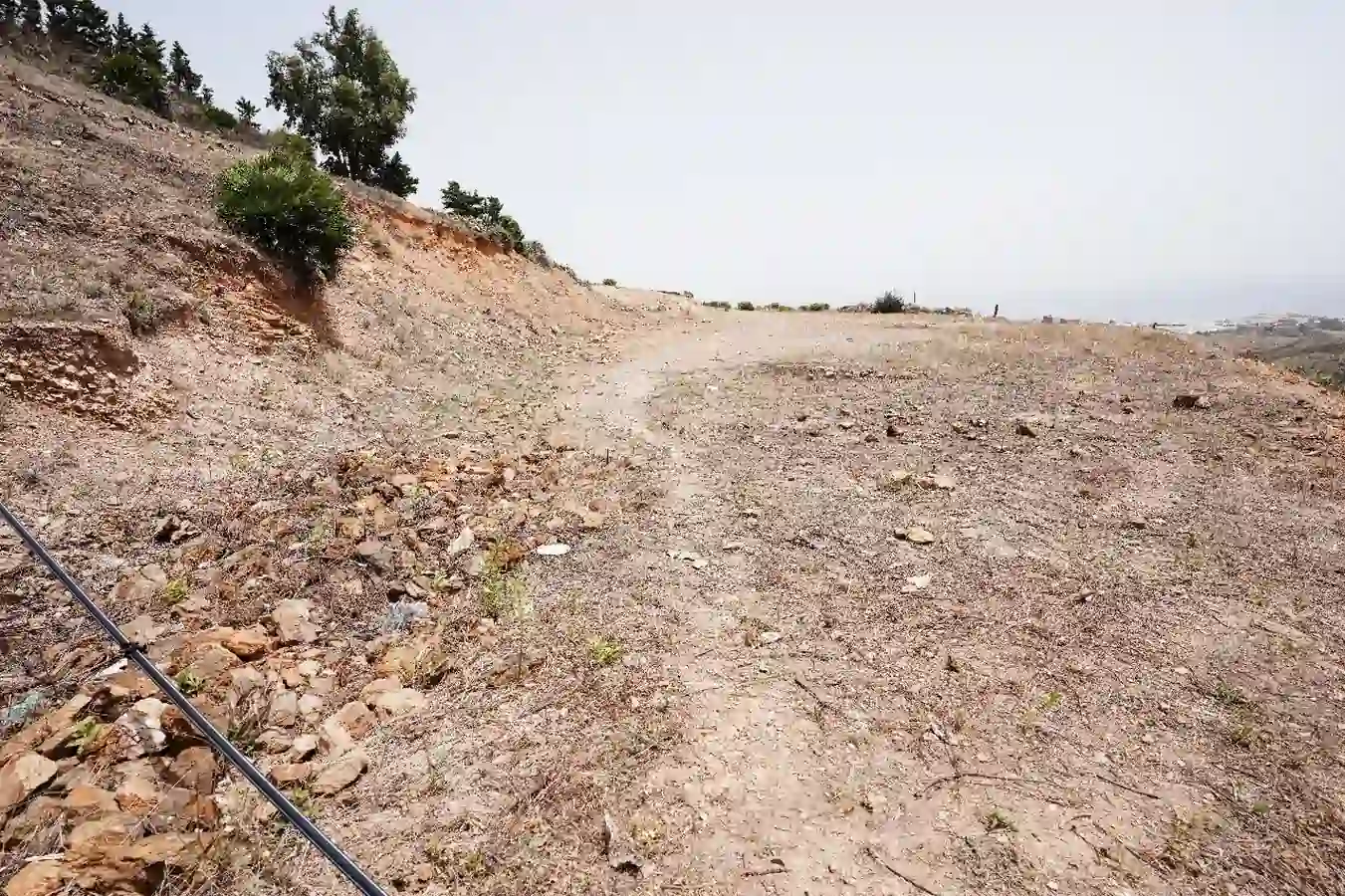 Un grand terrain dans la ville de Fnideq, à vendre, d'une superficie totale de 2