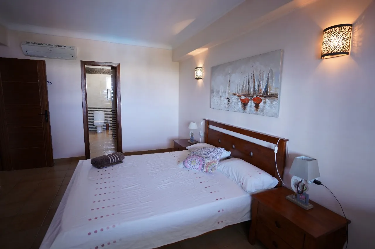 Appartement à Louer Résidence à kabila vista avec Piscine, Parking — 3 Chambres + Salon Climatisé